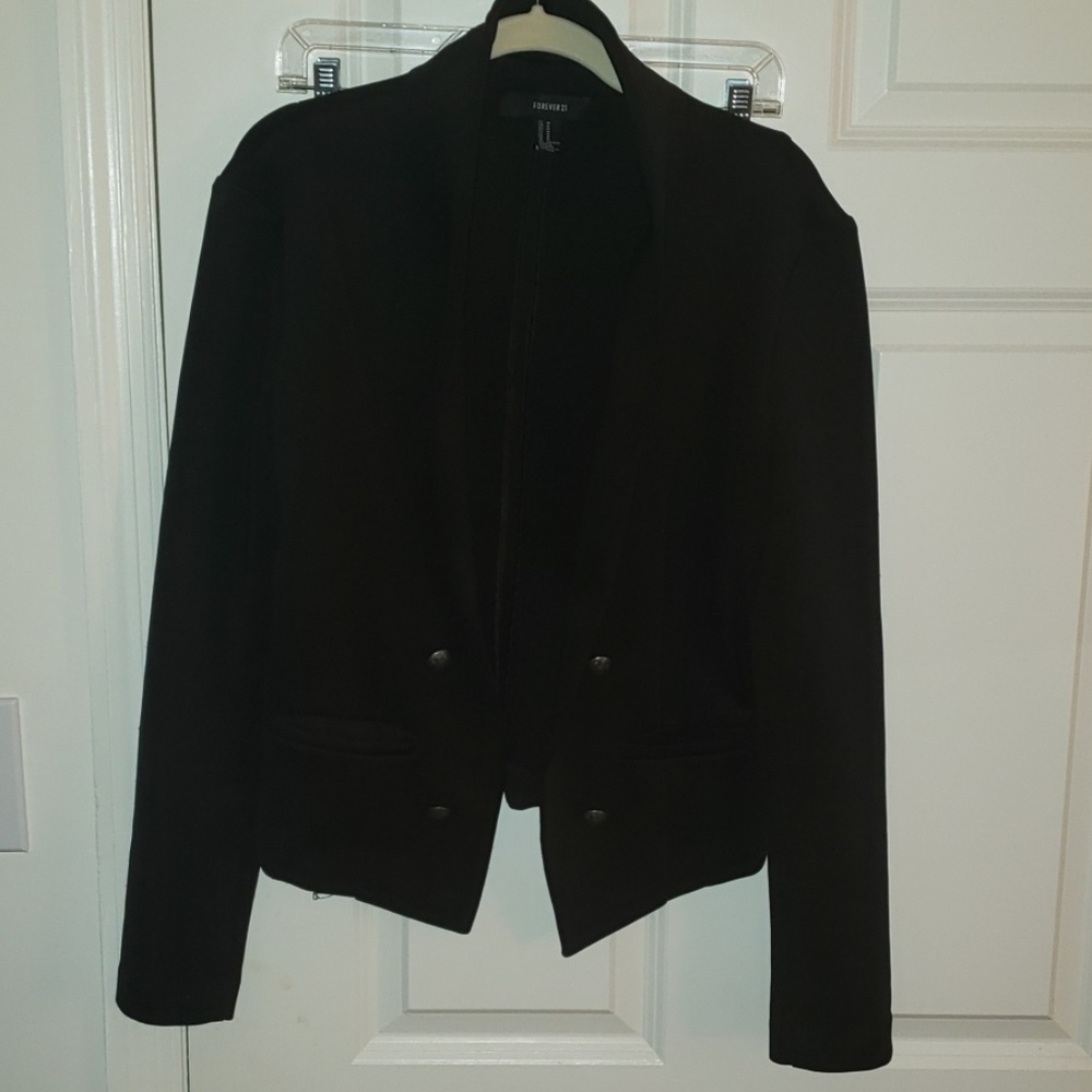 Black fitted blazer